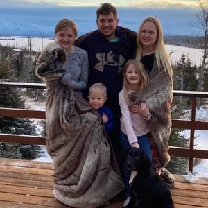 Meet your Posher, Brittany